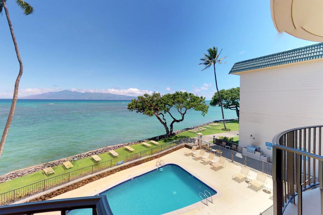 Kahana Reef Oceanfront Condos エクステリア 写真